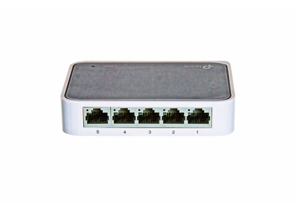 5 Port Switch - Rostech Wireless Camera System 2021